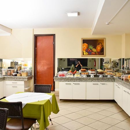 Hotel Casa Nova Várzea Grande المظهر الخارجي الصورة