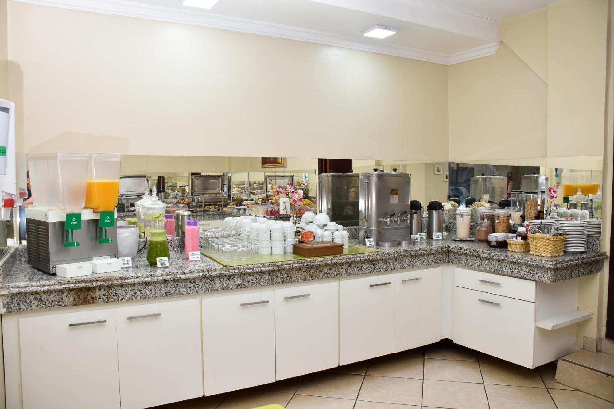 Hotel Casa Nova Várzea Grande المظهر الخارجي الصورة
